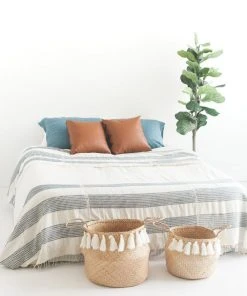 Creative Women 3 Panel Dotted Queen Blanket