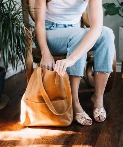 Purse & Clutch Outside Pockets Handbag - Caramel 2 Purse & Clutch Outside Pockets Handbag - Caramel