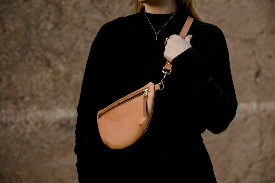 Abby Alley Cylinder Pendant Necklace 6 Abby Alley Cylinder Pendant Necklace