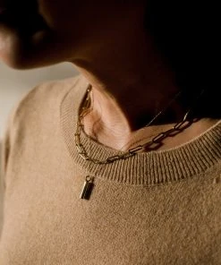 Abby Alley Cylinder Pendant Necklace 8 Abby Alley Cylinder Pendant Necklace