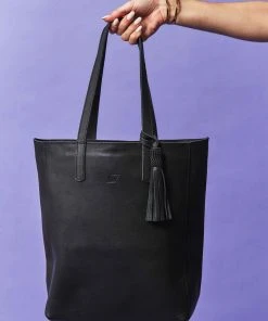 Abby Alley Handcrafted Joanie Tote - Black 2 Abby Alley Handcrafted Joanie Tote - Black