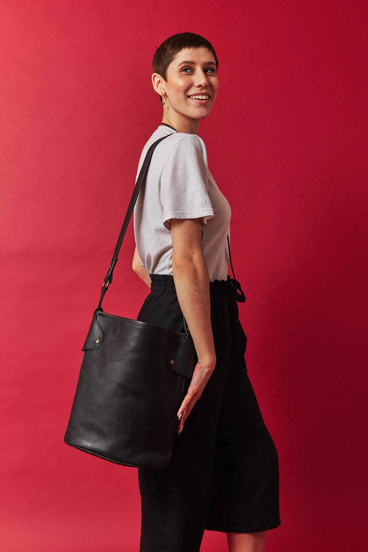 Abby Alley Handcrafted Keri Bucket Bag - Black Abby Alley Handcrafted Keri Bucket Bag - Black