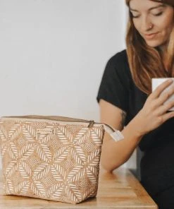 Carry Courage Best Sellers Adventurer Cork Cosmetics Bag - Cream