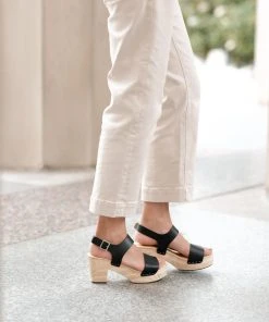 Nisolo All-Day Open Toe Clog