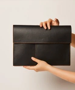 Allégorie Accessories Gala Apple Leather Tech Folio Bag