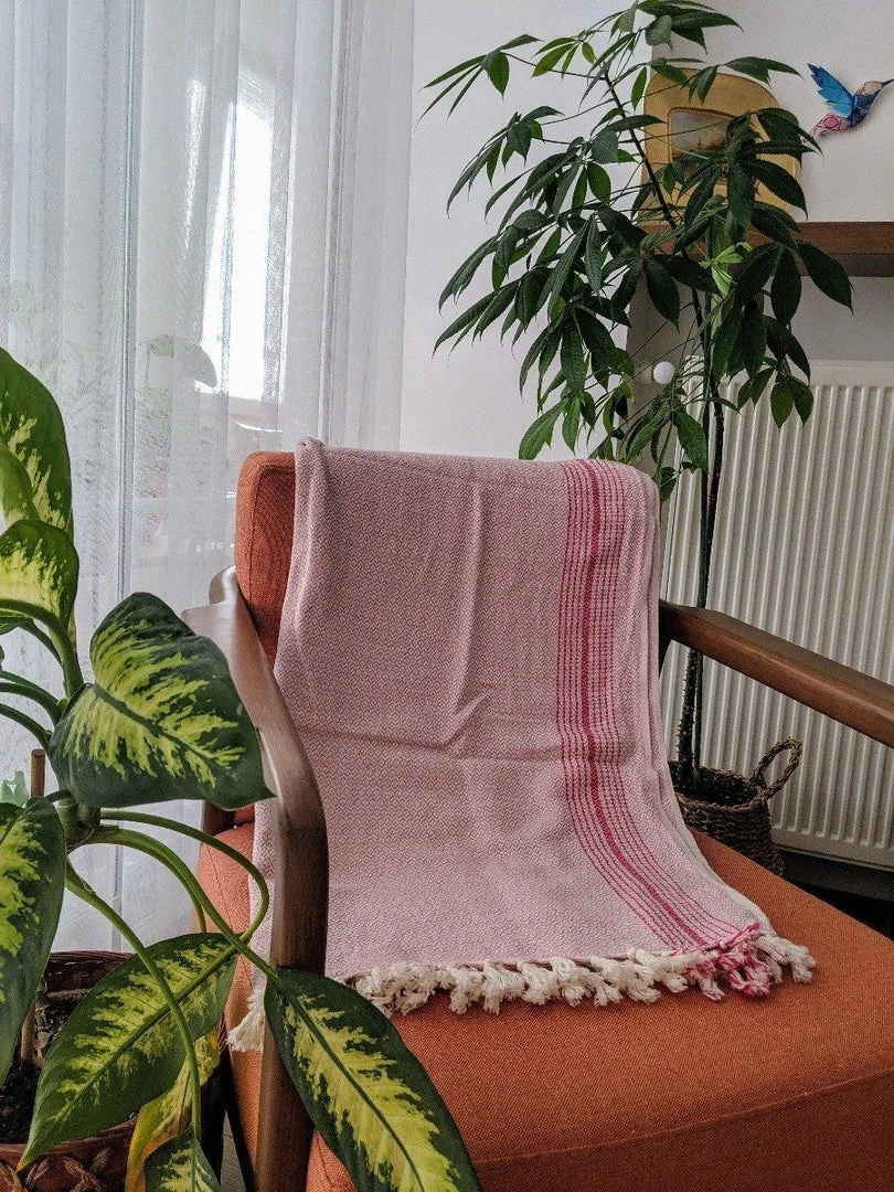 Anatolico Throw Blankets Matia Turkish Blanket / Scarf - Pink Anatolico Throw Blankets Matia Turkish Blanket / Scarf - Pink