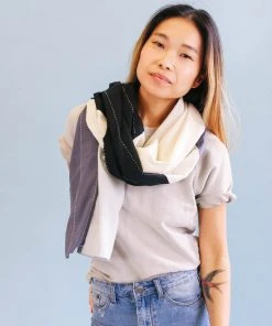 Anchal Naari Colorblock Scarf Accessories