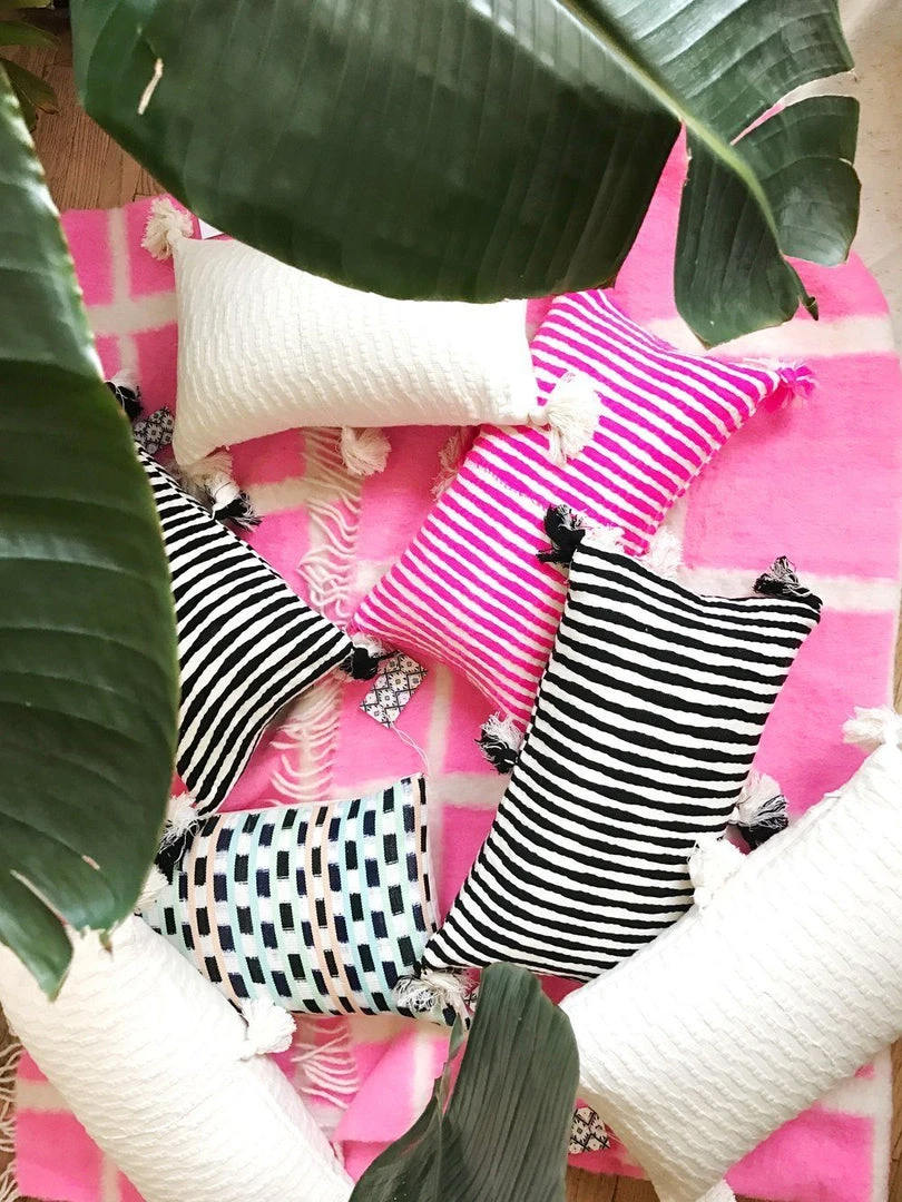 Archive New York Home Goods Antigua Lumbar Pillow - Natural White Archive New York Home Goods Antigua Lumbar Pillow - Natural White