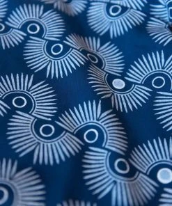 Bloom & Give Best Sellers Iris Unisex Robe