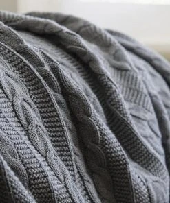 Looma Home Goods Cable Knit Throw Blanket