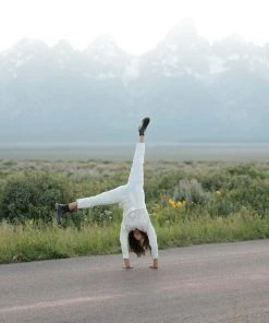 Nisolo Carmen Chelsea Boot - Black Shoes 3 Nisolo Carmen Chelsea Boot - Black Shoes