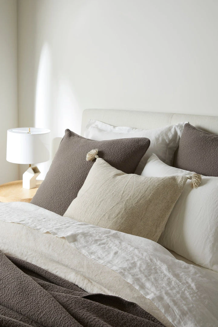 Coyuchi Cascade Matelasse Blanket - Morel 4 Coyuchi Cascade Matelasse Blanket - Morel