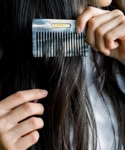 Hathorway Chai Horn Pocket Hair And Beard Comb - Light Horn Accessories 3 Hathorway Chai Horn Pocket Hair And Beard Comb - Light Horn Accessories