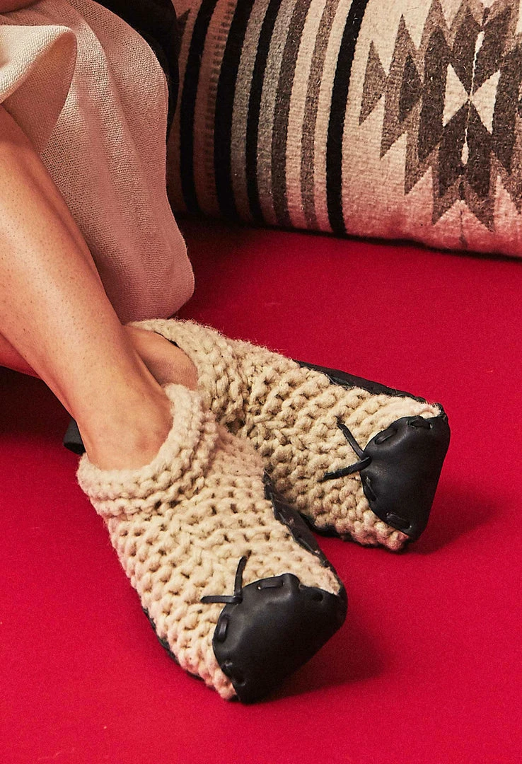 Chilote Best Sellers Unisex House Slippers - Black Chilote Best Sellers Unisex House Slippers - Black