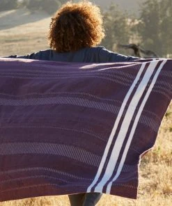 Coyuchi Cirrus Throw Blanket - Elderberry