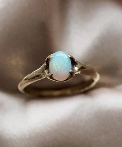 Iron Oxide Classic Oval Opal Ring