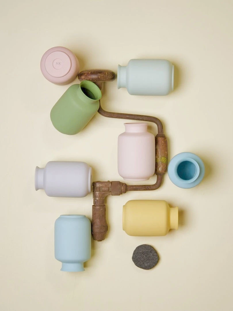 Middle Kingdom Colorful Mini Porcelain Vase 1 Best Sellers 1 Middle Kingdom Colorful Mini Porcelain Vase 1 Best Sellers