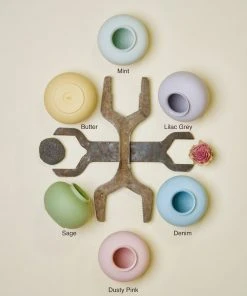 Middle Kingdom Best Sellers Colorful Mini Porcelain Vase 7