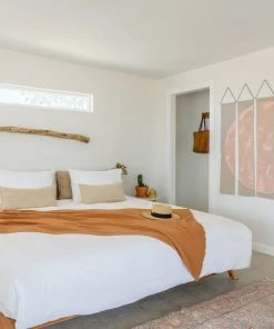 Conejo & Co Oso Wall Hanging - Himalayan Salt Home Goods