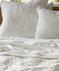 Coyuchi Manzanita Quilt - Alpine White