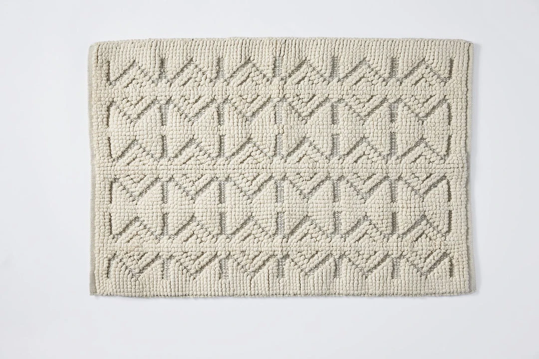 Coyuchi Mosaic Canyon Bath Rug - Undyed / Slate Home Goods Coyuchi Mosaic Canyon Bath Rug - Undyed / Slate Home Goods