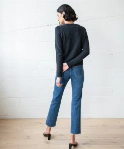 WVN Crew Neck Sweater Best Sellers 6 WVN Crew Neck Sweater Best Sellers