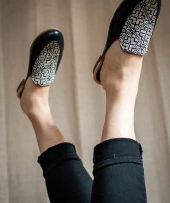 Darzah Tatreez Mule - Black + White Staff Favorites