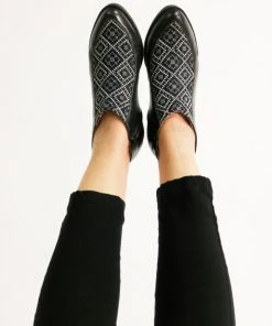 Darzah Special Occasion Tatreez Bootie - Black