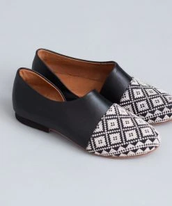 Darzah Black Tatreez Flat D'orsay