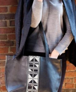 Darzah Tatreez Market Tote Bag 8 Darzah Tatreez Market Tote Bag