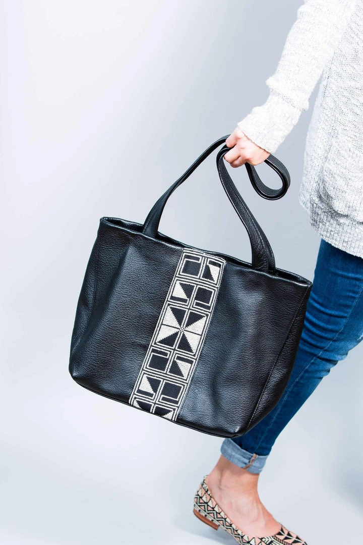 Darzah Tatreez Market Tote Bag 3 Darzah Tatreez Market Tote Bag