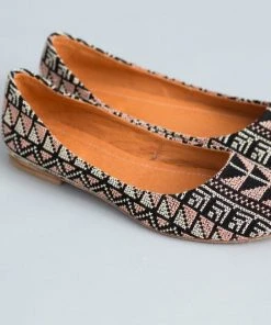 Darzah Shoes Tatreez Flats - Rose