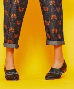 Darzah Tatreez Oxford - Silver 5 Darzah Tatreez Oxford - Silver