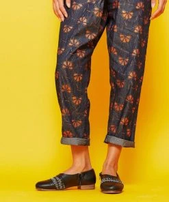 Darzah Tatreez Oxford - Silver 6 Darzah Tatreez Oxford - Silver