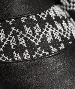 Darzah Tatreez Oxford - Silver 7 Darzah Tatreez Oxford - Silver