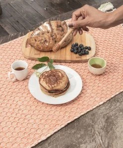 Zuahaza Diamond Uchuva Table Runner