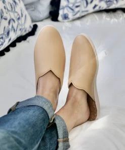 Dooeys Shoes Honey Beige Apple Leather House Mule