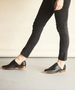 Nisolo Best Sellers Emma D'Orsay Oxford