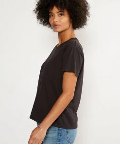 ÉTICA Avril Black Pocket Tee New Arrivals
