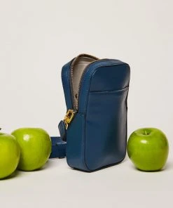 Allégorie Accessories Gala Apple Leather Everyday Crossbody Bag 5 Allégorie Accessories Gala Apple Leather Everyday Crossbody Bag