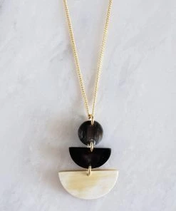 Hathorway Saigon Horn Pendant Necklace 5 Hathorway Saigon Horn Pendant Necklace