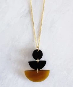 Hathorway Saigon Horn Pendant Necklace 3 Hathorway Saigon Horn Pendant Necklace