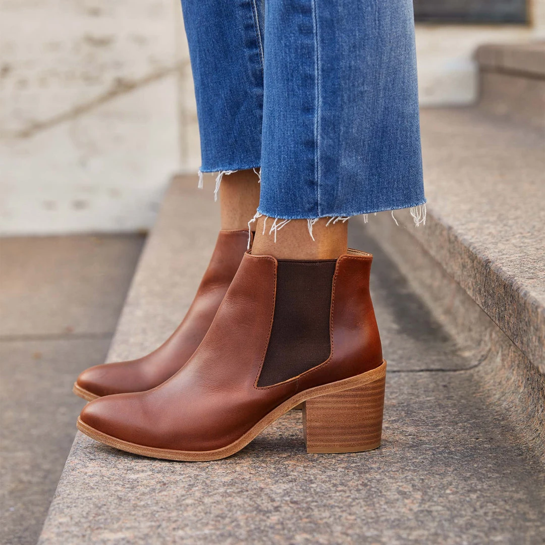 Nisolo Heeled Chelsea Boot - Brandy Shoes Nisolo Heeled Chelsea Boot - Brandy Shoes