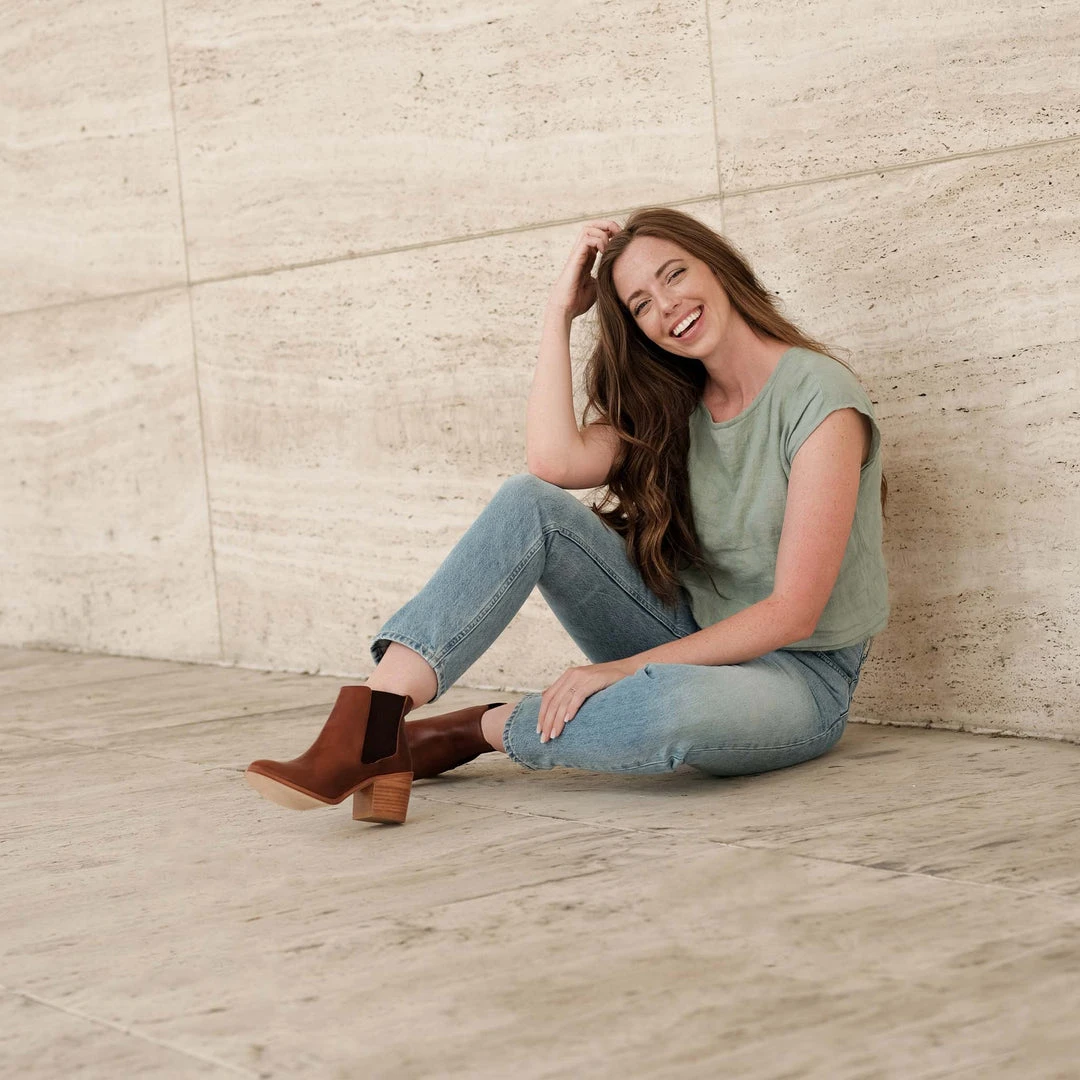 Nisolo Heeled Chelsea Boot - Brandy Shoes Nisolo Heeled Chelsea Boot - Brandy Shoes