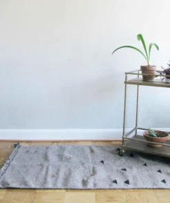 Ichcha Triangle Wool Dhurrie Rug