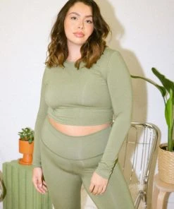 Mary Young Kaela Bamboo Long Sleeve Top Pajamas + Loungewear 2 Mary Young Kaela Bamboo Long Sleeve Top Pajamas + Loungewear