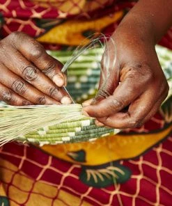 KAZI Home Goods Extra Large Ivy Fleur Plate Woven Wall Plate