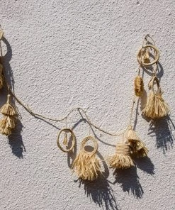 KAZI Bold All Natural Shapes Garland Home Goods