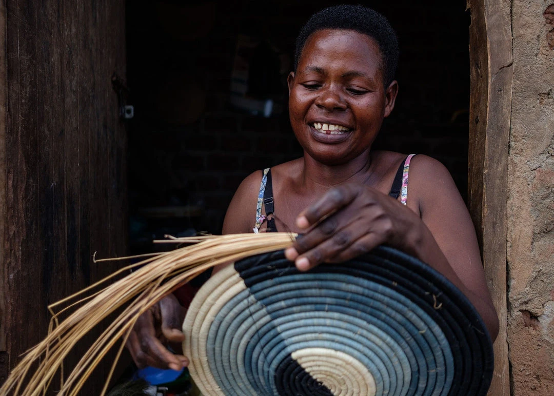 KAZI Home Goods Nea Opal Gray Wall Plate II KAZI Home Goods Nea Opal Gray Wall Plate II