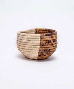 KAZI Home Goods Small Banana Leaf Half Moon Deep Round Bowl